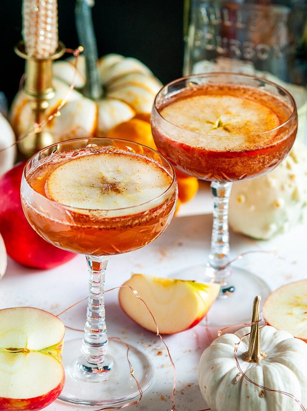 Autumn Apple Cider Whiskey Cocktail