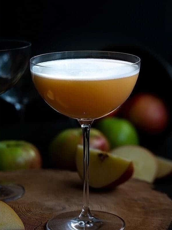 Apple Chai Whiskey Sour