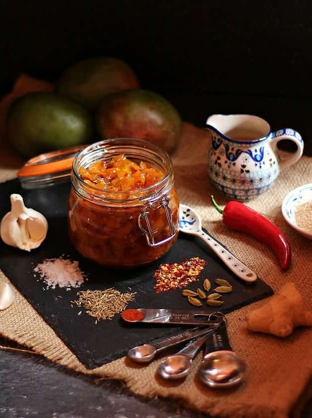 Easy Spicy Mango Chutney