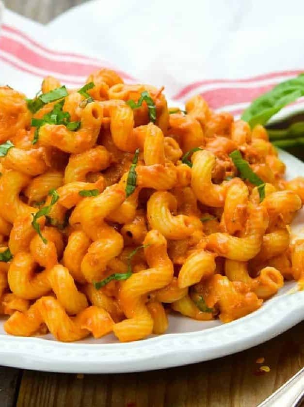 Cavatappi with Creamy Tomato Sauce