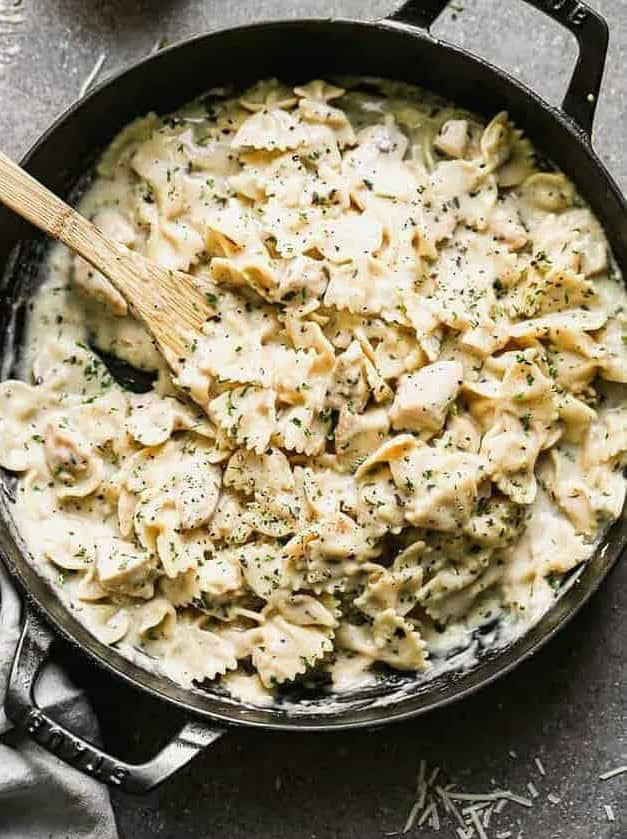 One-Pan Skinny Chicken Alfredo