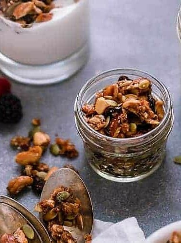 Paleo Granola with Honey and Cinnamon