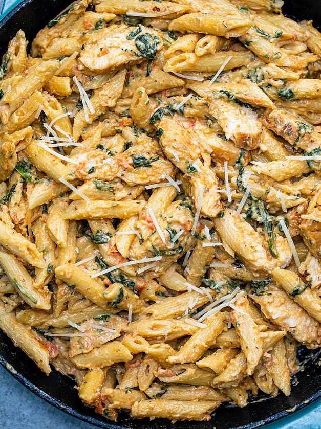 Creamy Garlic Chicken Pasta