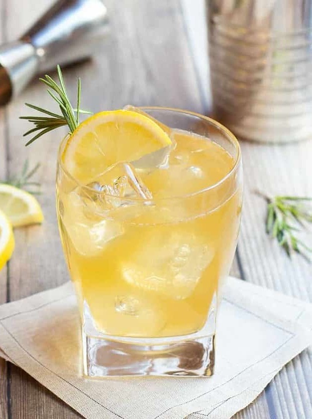 Whiskey Lemon Cocktail