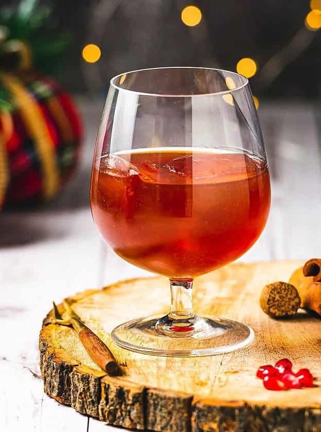 Spiced Pomegranate Bourbon Cocktail