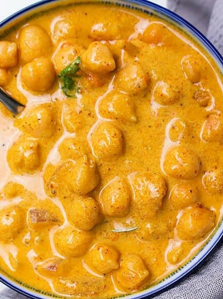 Creamy Coconut Chickpea Curry