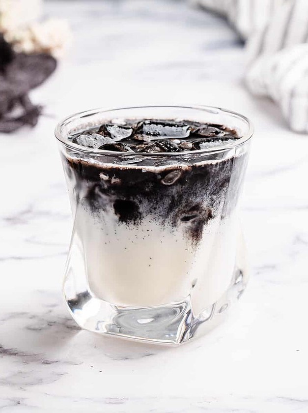 Black and White Rum Cocktail