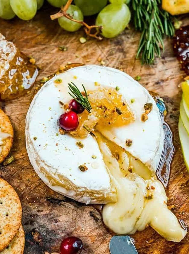 Easy Baked Brie