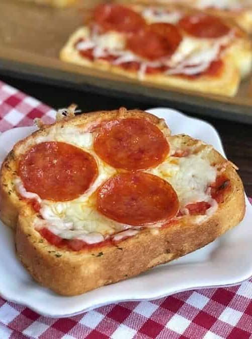 Garlic Toast Pizzas