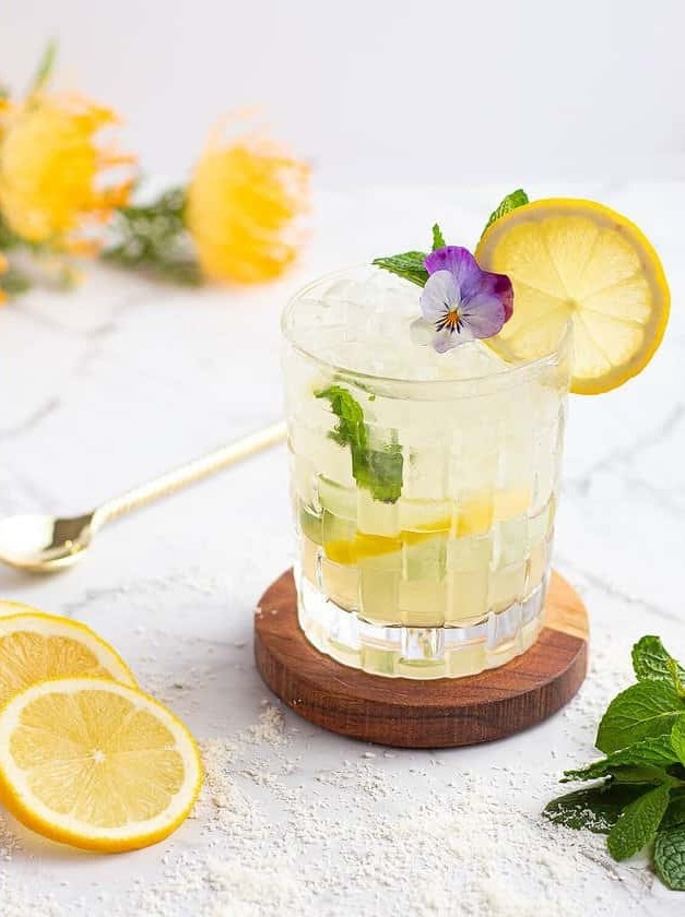 Lemon Mocktail With Mint