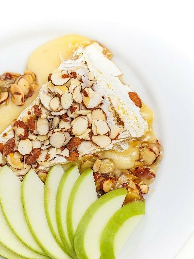 Baked Brie with Honey and Almonds