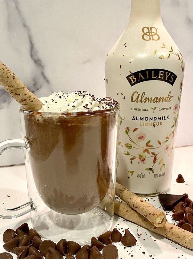 Baileys Almond Hot Chocolate