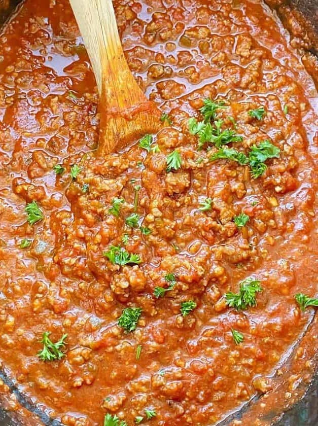 Slow Cooker Italian Sausage and Beef Spaghetti Sauce