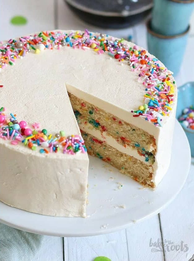 Easy Vegan Funfetti Cake