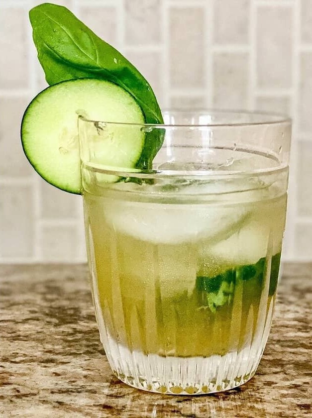 Basil Gin Lemonade Cocktail