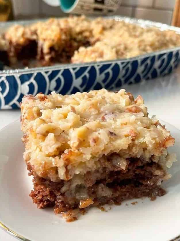 Old Fashioned German Chocolate Cake