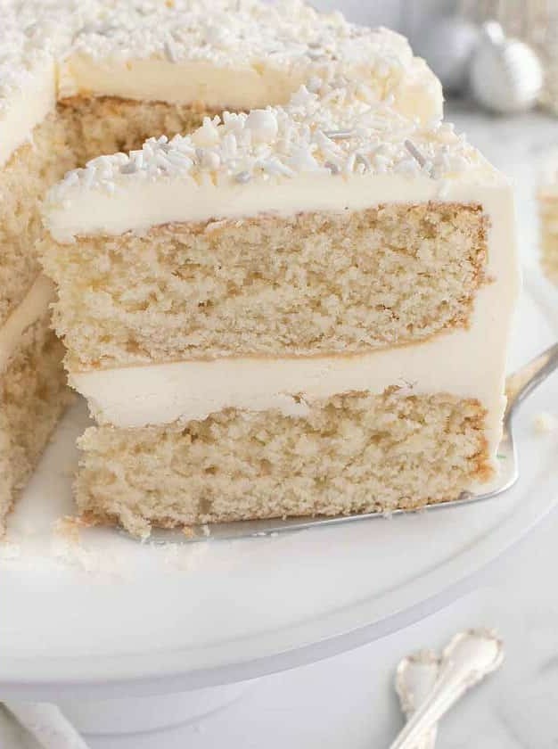 Winter Wonderland White Cake