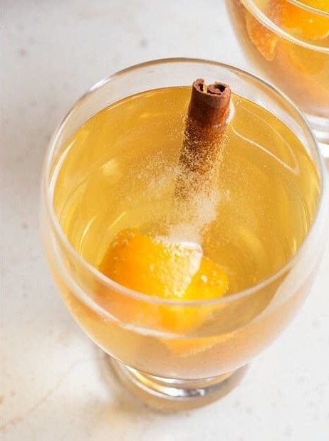 Apple Cinnamon Hard Cider Cocktail