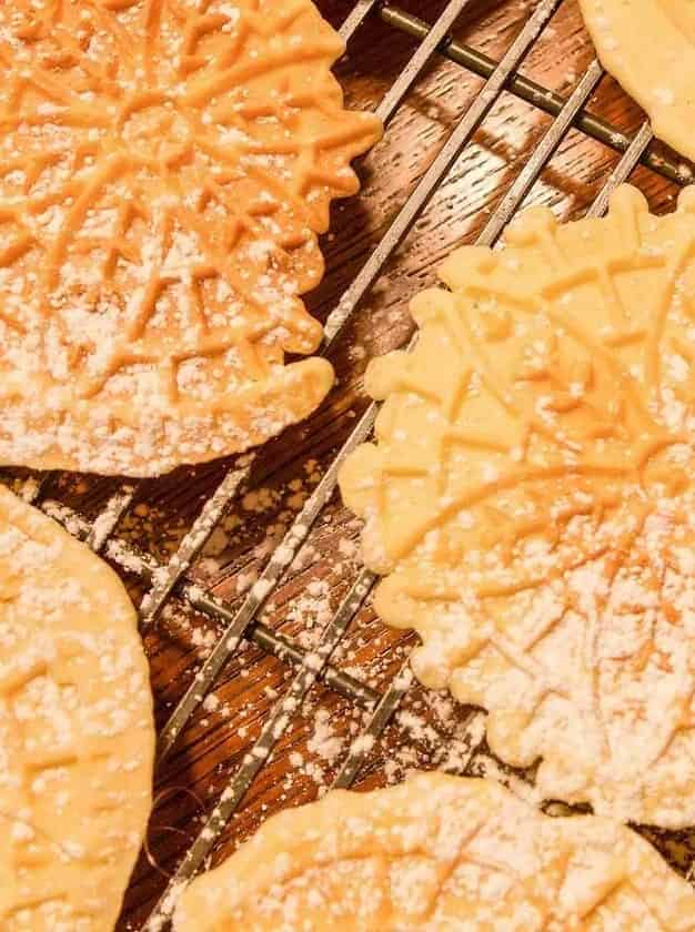 Authentic Italian Pizzelle Cookies