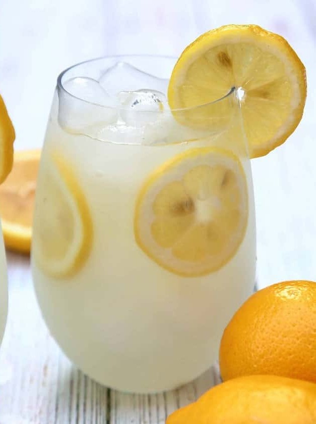 Vodka Lemonade Spritzer