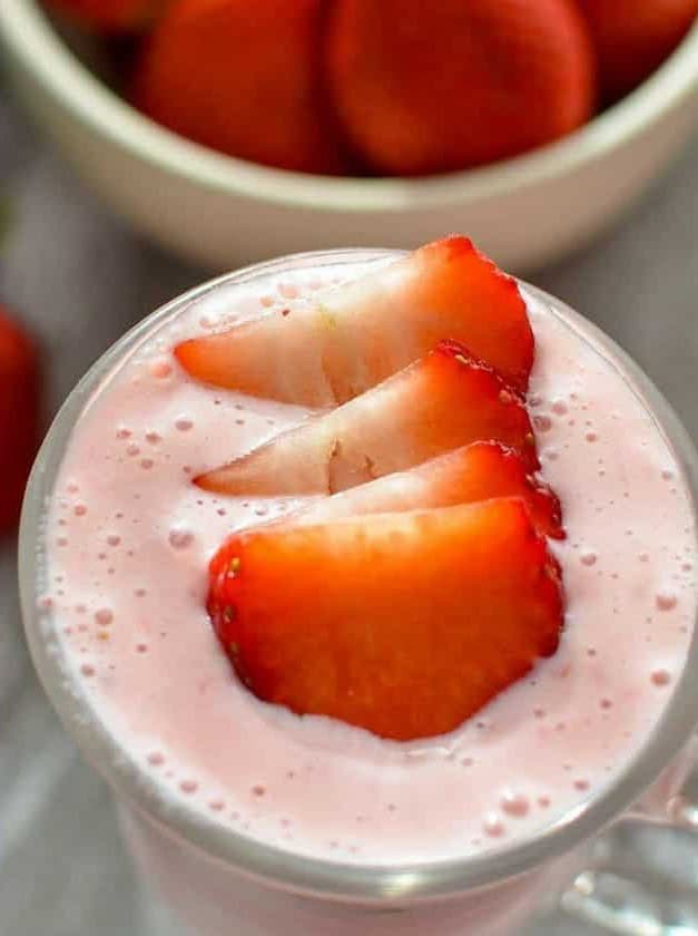 Strawberry Kefir Smoothie