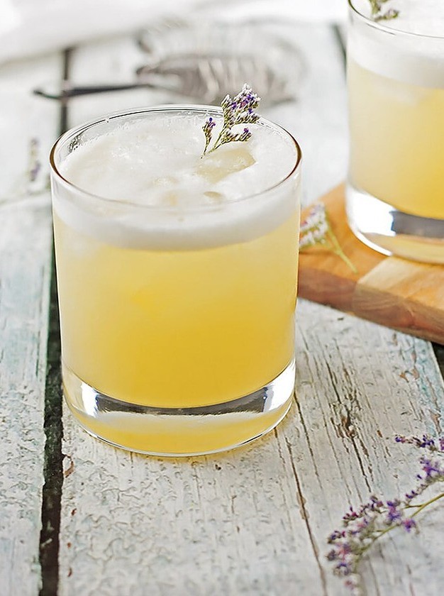 Elderflower, Peach and Lavender Gin Sour