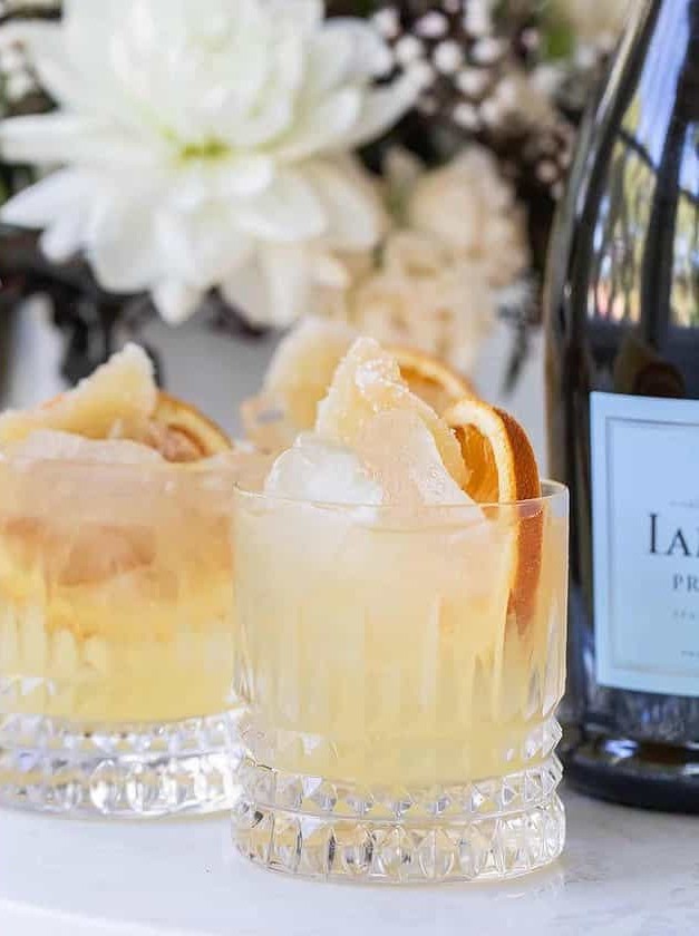 Sparkling Ginger Prosecco Cocktail