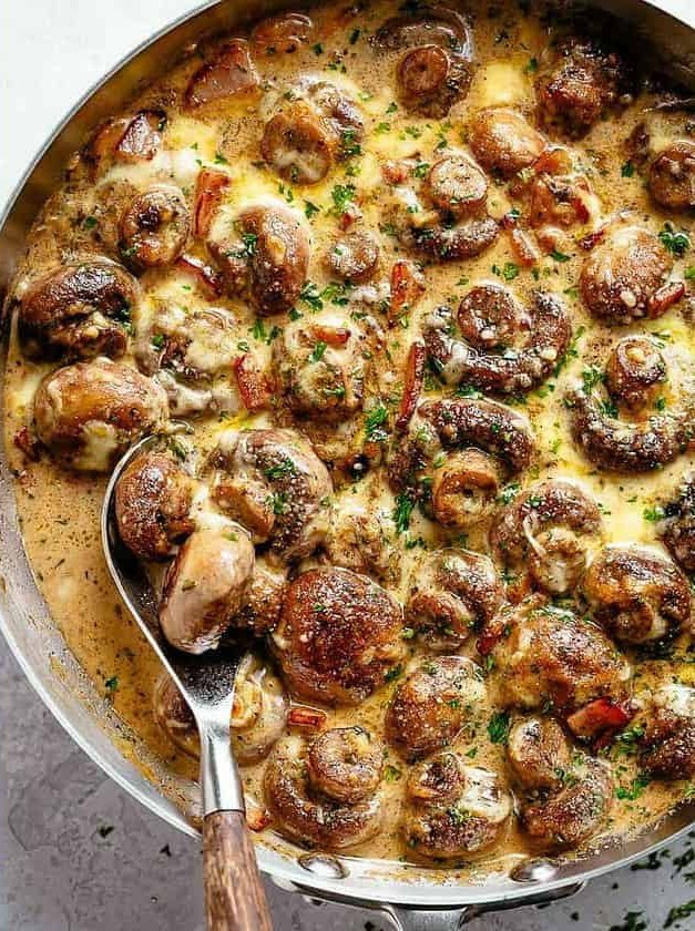 Creamy Garlic Mushrooms and Bacon