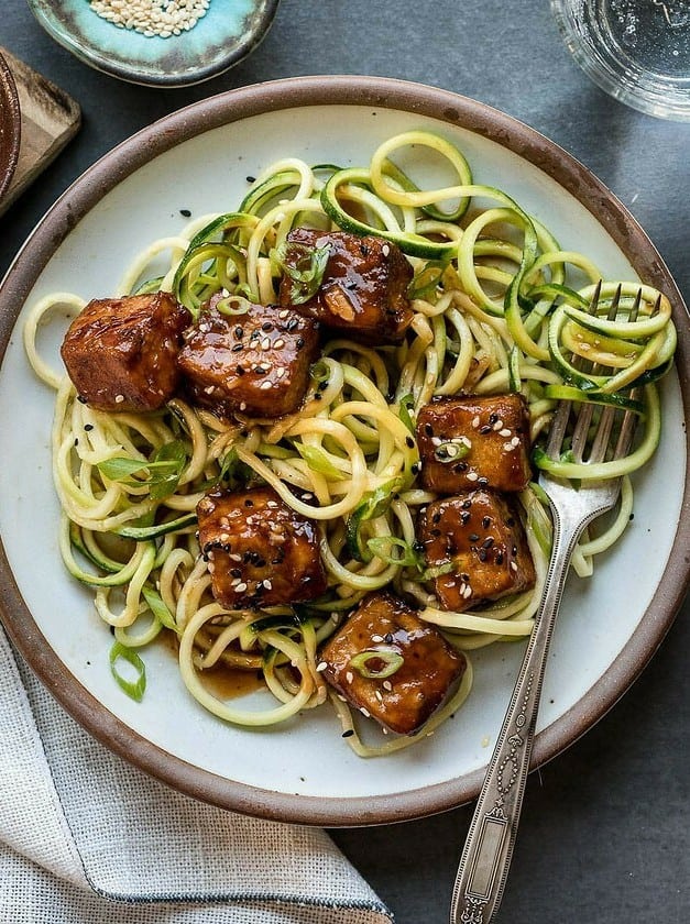 Sweet and Spicy Crispy Tofu with Zucchini Noodles