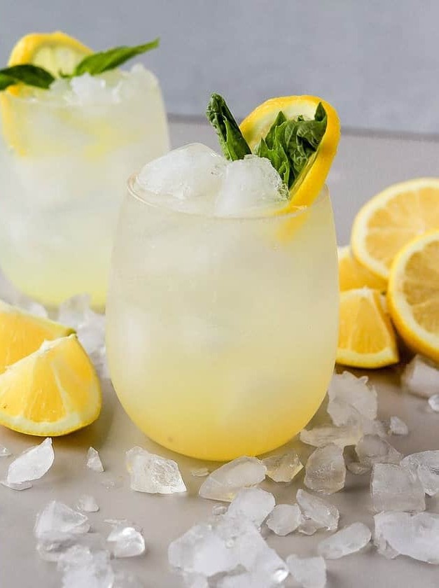 Lemon Vodka Spritzer