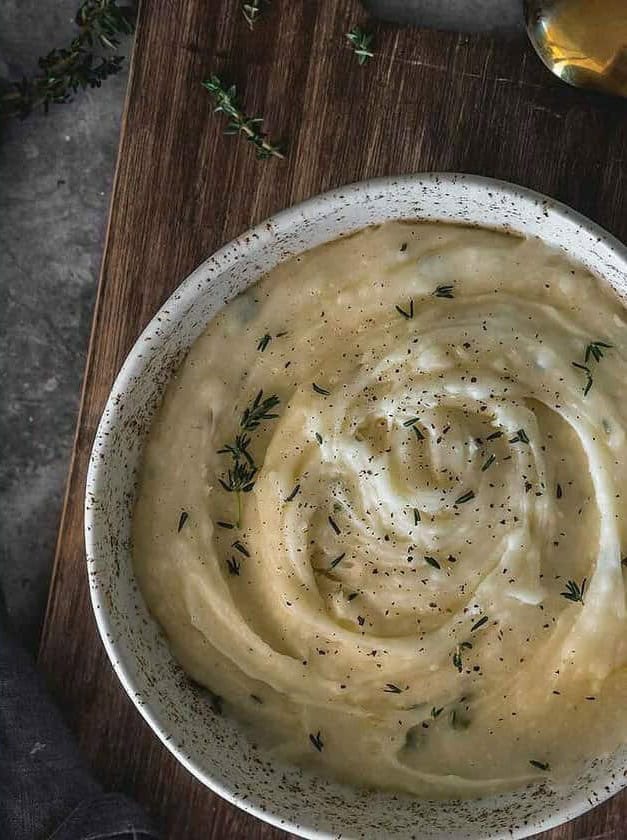 Yuca Mash with Garlic and Thyme