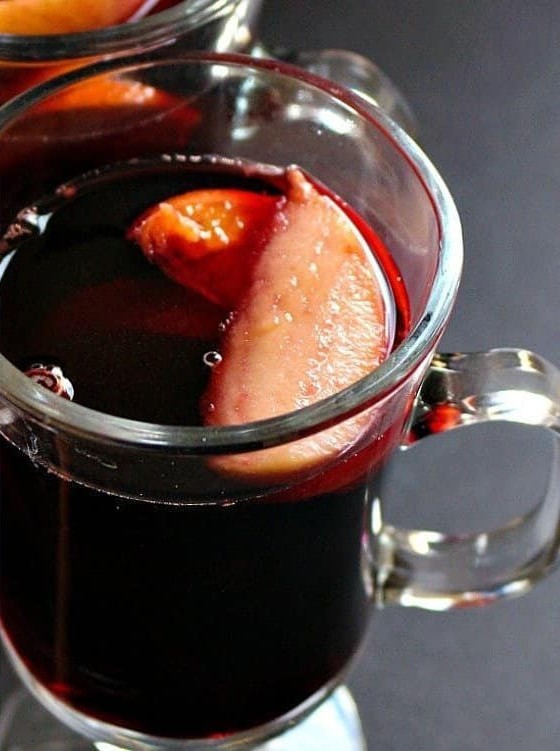 Amaretto Mulled Wine