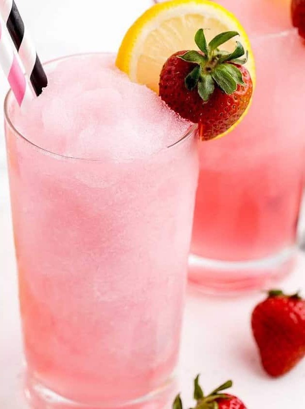 Strawberry Lemonade Cocktail