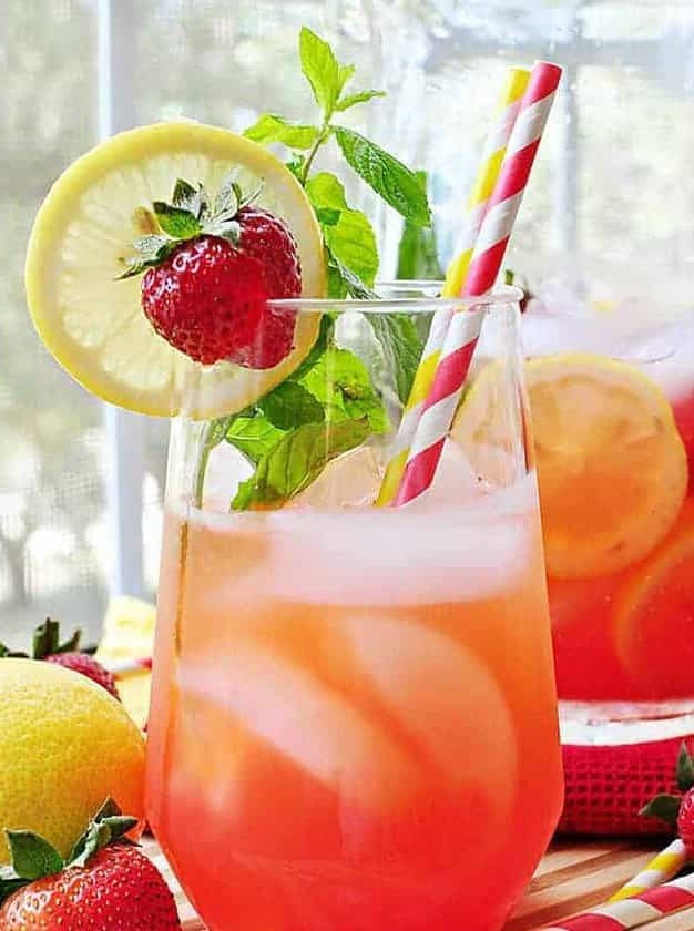 Strawberry Lemonade Mojitos