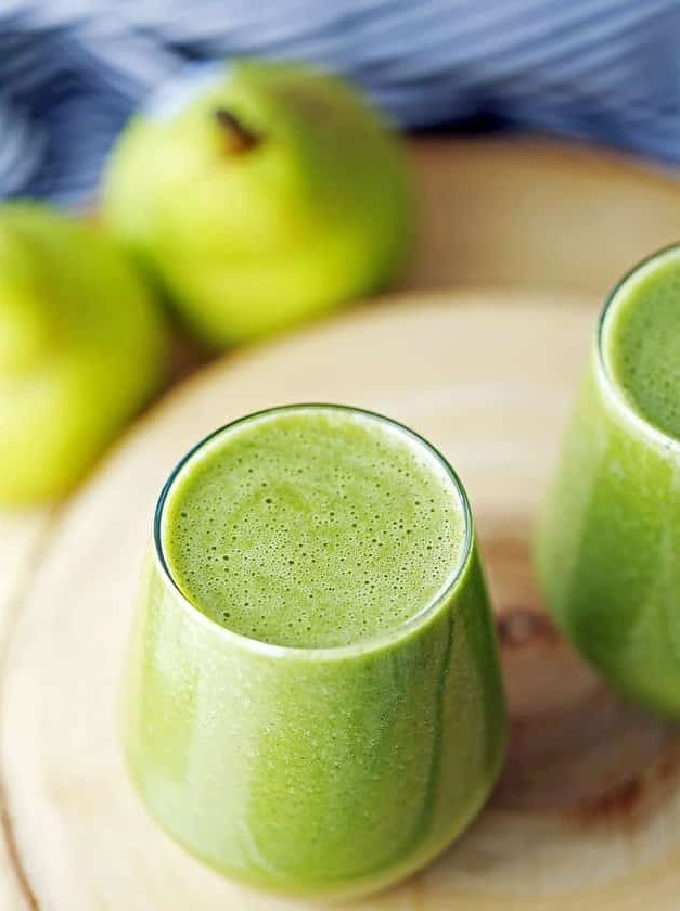 Cinnamon Pear Green Smoothie