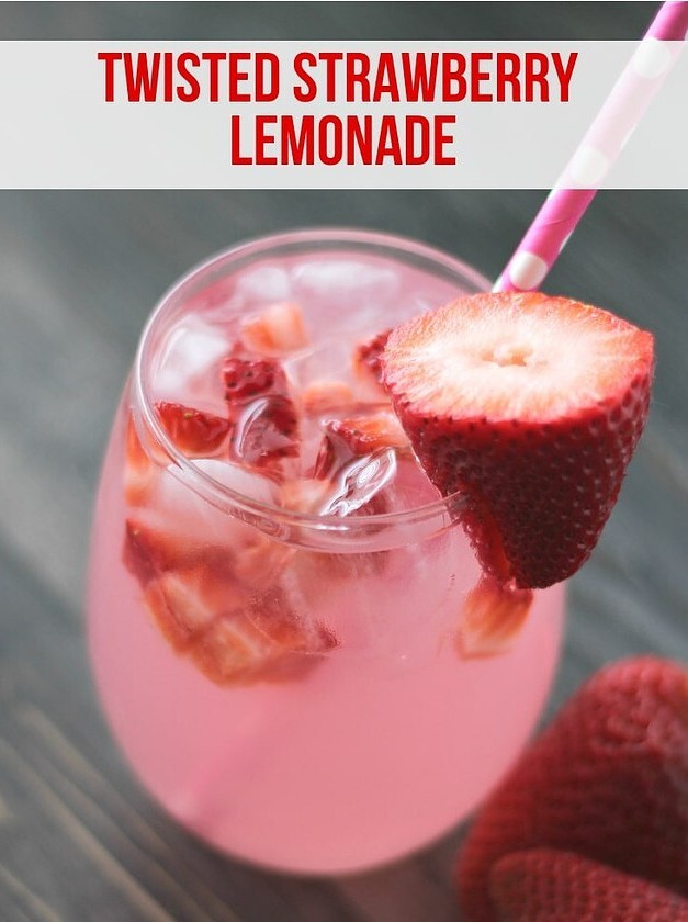 Refreshing Strawberry Lemonade Vodka Cocktail