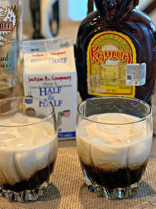 Simple Caramel White Russians