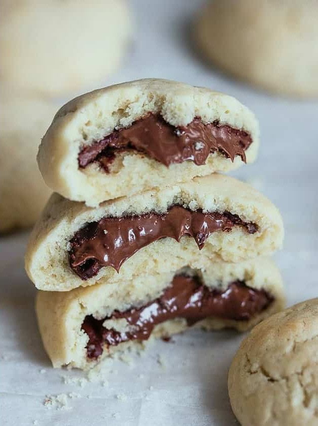 Nutella Stuffed Cookies