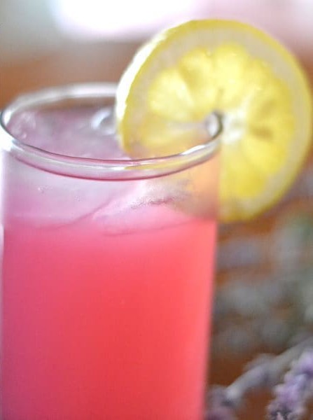 Blueberry Lavender Lemonade Cocktail