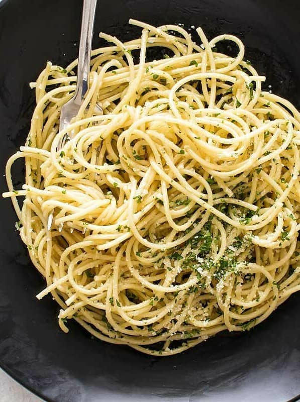 Pasta with Olive Oil & Garlic (Aglio e Olio)