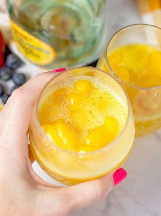 Mango Peach Moscato Cocktail