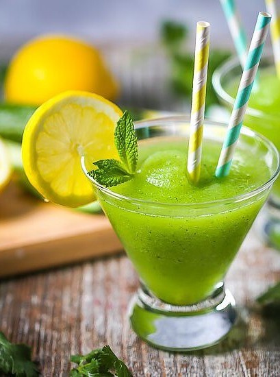 Frozen Cucumber Lemonade Cocktail