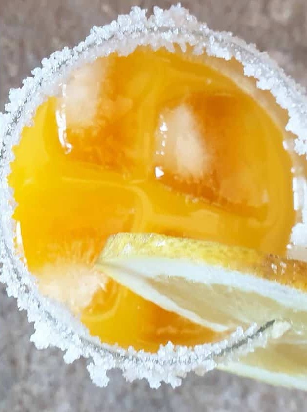 Spicy Gin and Orange Cocktail