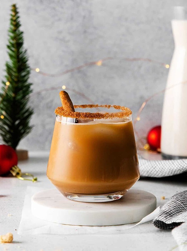 Cinnamon-Spiced Eggnog White Russian