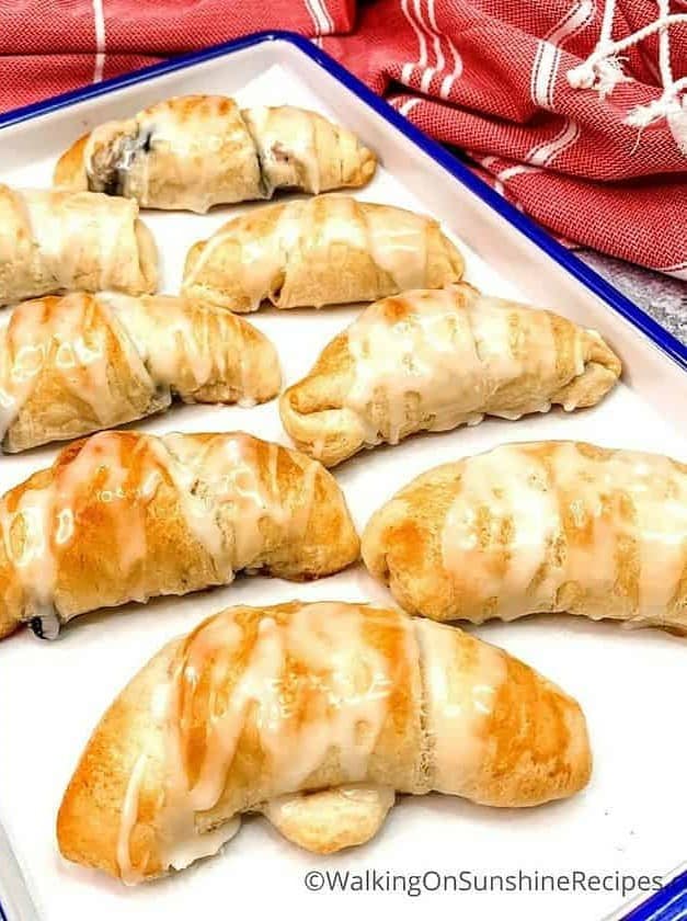 Blueberry Cream Cheese Crescent Rolls