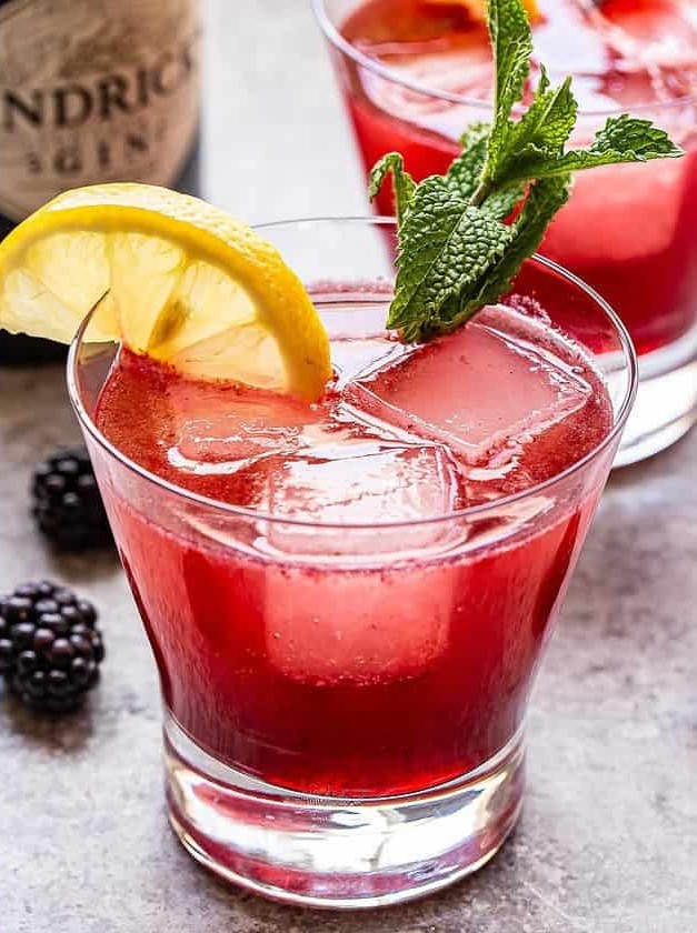 Blackberry Gin Fizz