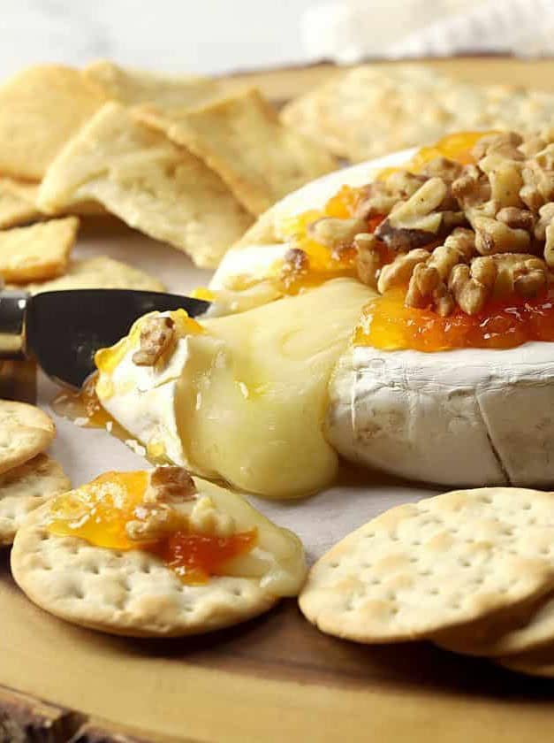 Baked Brie with Apricot Jam