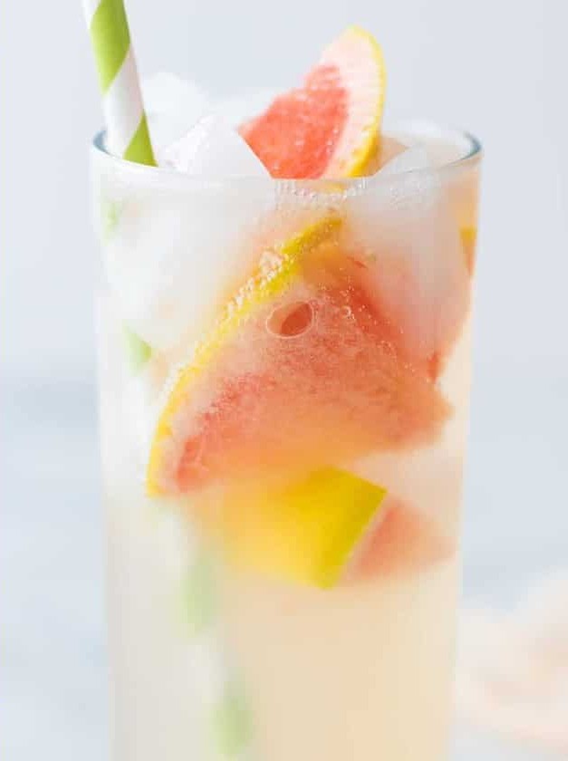 Grapefruit Vodka Spritzer