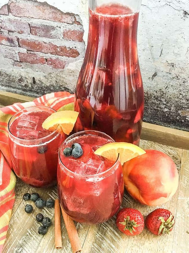 Sparkling Berry Peach Sangria