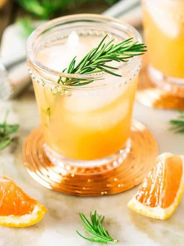 Rosemary-Grapefruit Vodka Spritzer